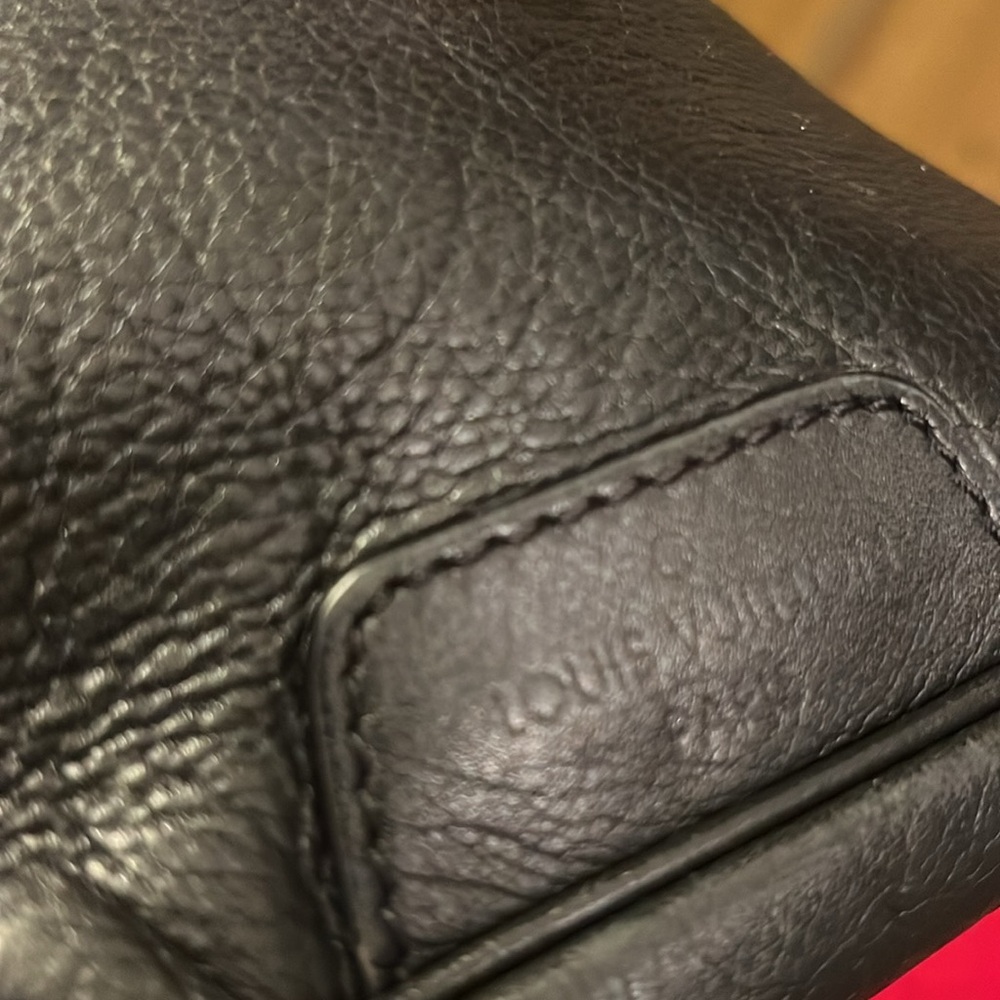 Louis Vuitton Discovery Bumbag  p m - Picture 7 of 16